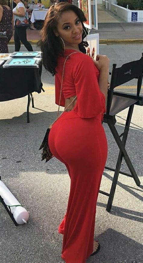 pretty big booty